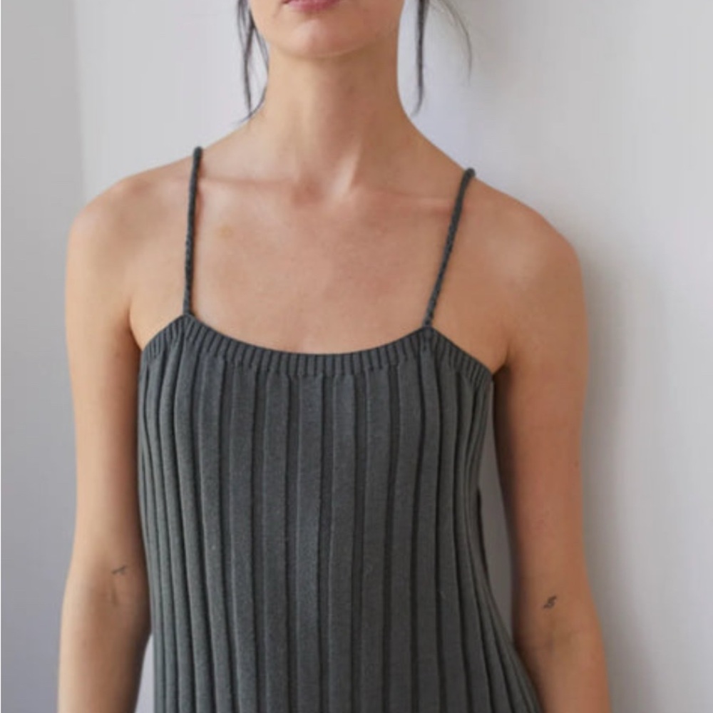 Knit Ribbed Midi Dress